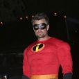 Fergie, Josh Duhamel et son fils Axl Jack sont déguisés pour Halloween dans les rues de Brentwood, le 31 octobre 2016
