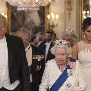 Donald Trump et sa femme Melania avec la reine Elizabeth II au palais de Buckingham à Londres le 3 juin 2019, lors du dîner officiel donné par la monarque à l'occasion de la visite officielle du président américain en Grande-Bretagne.