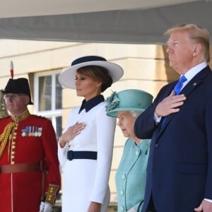 Donald et Melania Trump avec la reine Elizabeth II le 3 juin 2019 lors des cérémonies de bienvenue au palais de Buckingham à Londres, au premier jour de leur visite officielle en Grande-Bretagne.