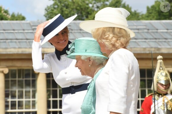 Melania Trump avec la reine Elizabeth II le 3 juin 2019 lors des cérémonies de bienvenue au palais de Buckingham à Londres, au premier jour de leur visite officielle en Grande-Bretagne.