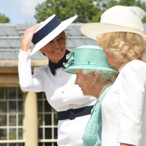 Melania Trump avec la reine Elizabeth II le 3 juin 2019 lors des cérémonies de bienvenue au palais de Buckingham à Londres, au premier jour de leur visite officielle en Grande-Bretagne.
