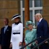 Donald et Melania Trump avec la reine Elizabeth II le 3 juin 2019 lors des cérémonies de bienvenue au palais de Buckingham à Londres, au premier jour de leur visite officielle en Grande-Bretagne.
