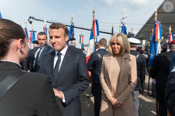 Le président Emmanuel Macron, la première dame Brigitte Macron lors de l'hommage aux 177 commandos Kieffer lors du 75ème anniversaire du débarquement à Colleville-Montgomery le 6 juin 2019. © Jacques Witt / Pool / Bestimage