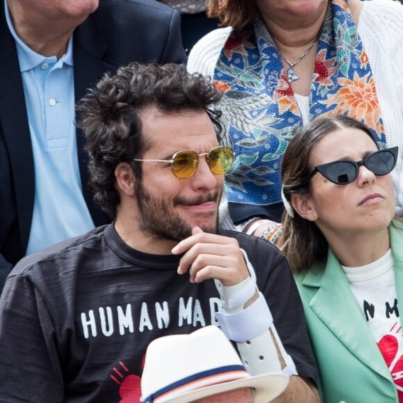 Amir Haddad et son épouse Lital -dans les tribunes des internationaux de France de tennis de Roland-Garros à Paris, France, le 9 juin 2019. © Jacovides-Moreau/Bestimage