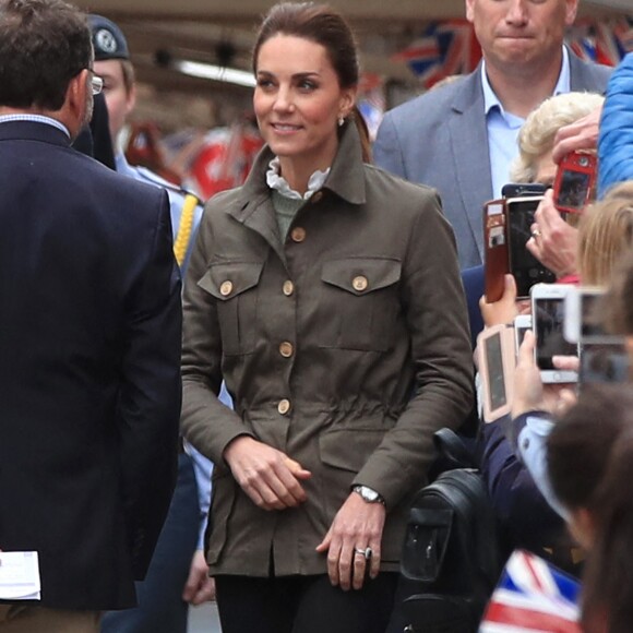 Kate Middleton, duchesse de Cambridge, et le prince William en visite à Keswick dans le comté de Cumbria dans le nord de l'Angleterre, le 11 juin 2019.