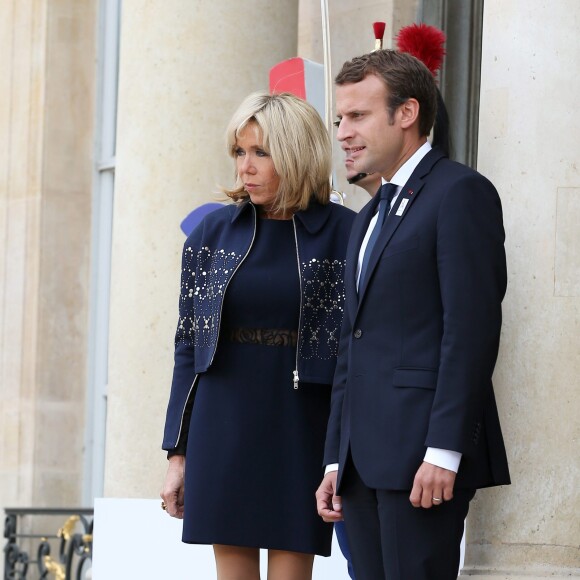 Brigitte et Emmanuel Macron - Le président de la République française a reçu les membres de la délégation française de Paris2024 ainsi que ses deux prédécesseurs au palais de l'Elysée à Paris, France, le 16 septembre 2017. © Dominique Jacovides/Bestimage