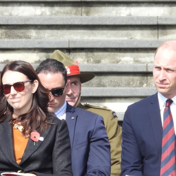 Jacinda Ardern, Première ministre néo-zélandais , le prince William, duc de Cambridge au service commémoratif de la journée ANZAC à Auckland, le 24 avril 2019.