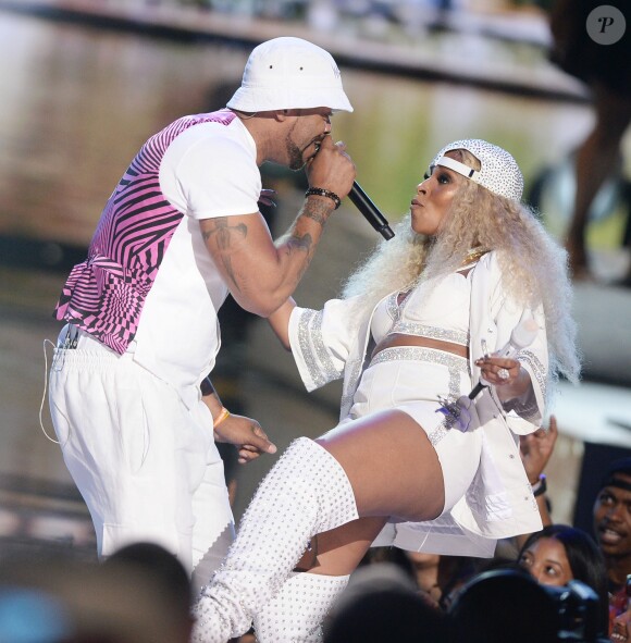 Method Man, Mary J. Blige sur scène lors de la 7ème cérémonie des "BET Awards" au Staples Center à Los Angeles, le 23 juin 2019.