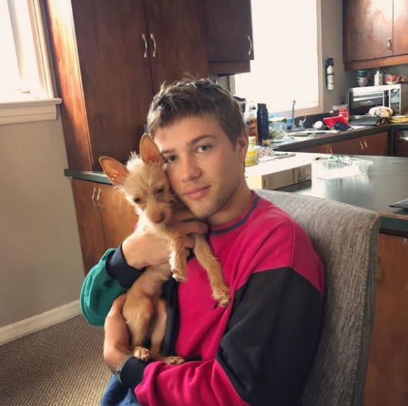Connor Jessup prend la pose sur Instagram, le 29 avril 2019