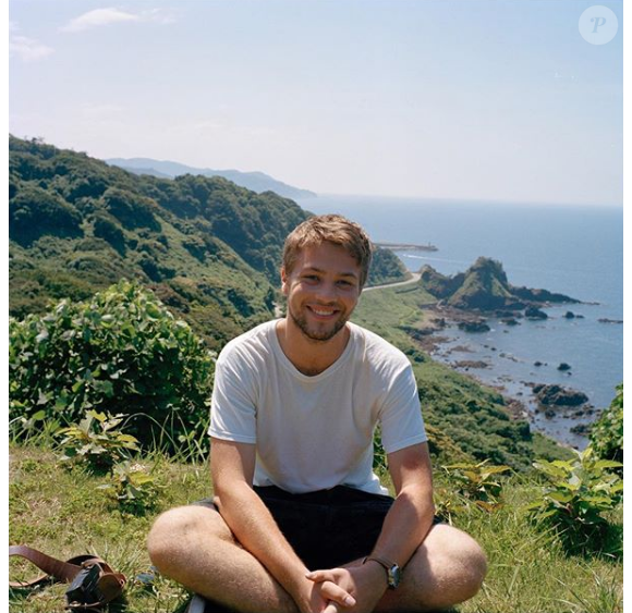 Connor Jessup en vacances au Japon, en 2017.