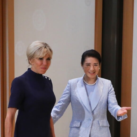 La Première Dame Brigitte Macron et l'impératrice du Japon Masako - Entretien du président de la République française et sa femme la Première Dame avec l'empereur du Japon et l'impératrice du Japon au palais impérial de Tokyo, Japon, le 27 juin 2019. © Ludovic Marin/Pool/Bestimage