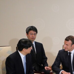 Le président de la République française Emmanuel Macron, sa femme la Première Dame Brigitte Macron, l'empereur du Japon Naruhito et l'impératrice du Japon Masako - Entretien du président de la République française et sa femme la Première Dame avec l'empereur du Japon et l'impératrice du Japon au palais impérial de Tokyo, Japon, le 27 juin 2019. © Ludovic Marin/Pool/Bestimage