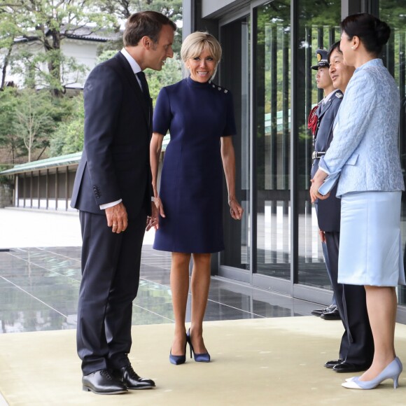 L'empereur du Japon Naruhito, l'impératrice du Japon Masako, le président de la République française Emmanuel Macron et sa femme la Première Dame Brigitte Macron - L'empereur du Japon et l'impératrice du Japon raccompagnent le président de la République française et sa femme la Première Dame au palais impérial de Tokyo, Japon, le 27 juin 2019. © Ludovic Marin/Pool/Bestimage