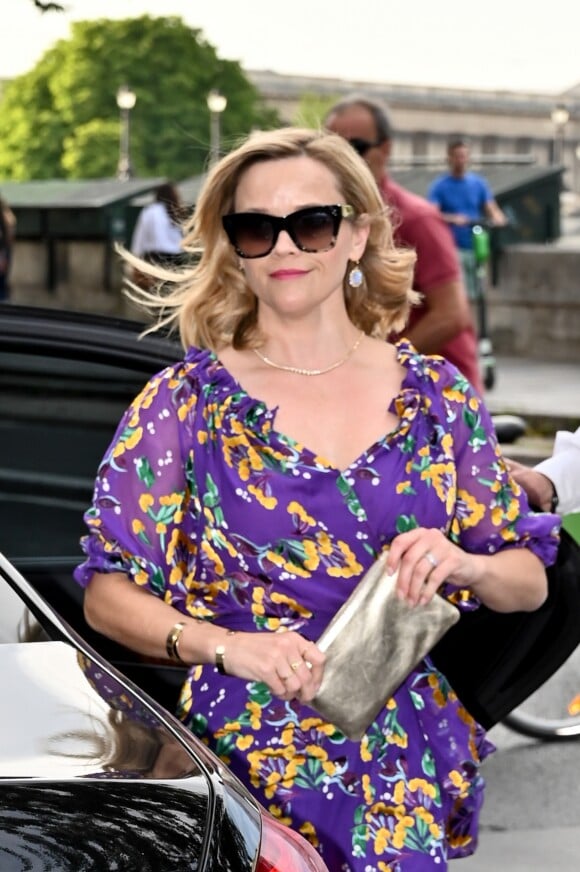 Reese Witherspoon - Les invités de Zoe Kravitz et de son mari Karl Glusman arrivent au restaurant Lapérouse à Paris pour leur Pre Wedding Party le 28 juin 2019.