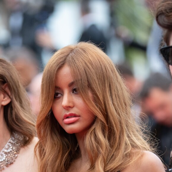 Clotilde Courau (Robe Elie Saab) et Zahia Dehar - Montée des marches du film "A Hidden Life" lors du 72ème Festival International du Film de Cannes. Le 19 mai 2019 © Borde / Bestimage