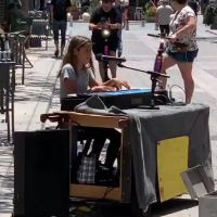 Clotilde Courau : Le spectacle épatant de sa fille Luisa en pleine rue