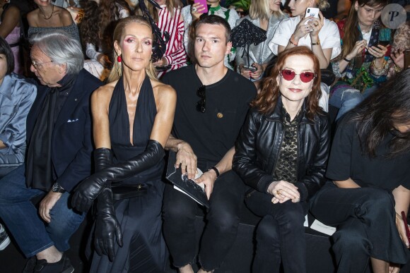 Céline Dion, Pepe Munoz, Isabelle Huppert assistent au défilé Schiaparelli haute couture Automne-Hiver 2019/2020 à Paris le 1er juillet 2019. © Olivier Borde/Bestimage
