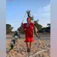 Clio Pajczer, ex-chroniqueuse de "Touche pas à mon poste" (C8) et professeure de yoga, a épousé son amoureux Aurélien samedi 29 juin 2019 en Corse.