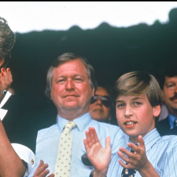 Lady Diana et le prince William en juin 1994 à Wimbledon lors de la finale dames.