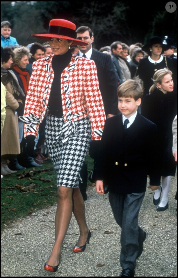 Lady Diana et le prince William en décembre 1990 à Sandringham.