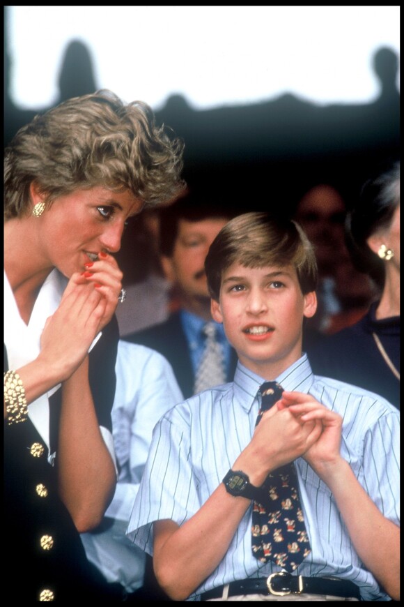 Lady Diana et le prince William en juin 1994 à Wimbledon lors de la finale dames.