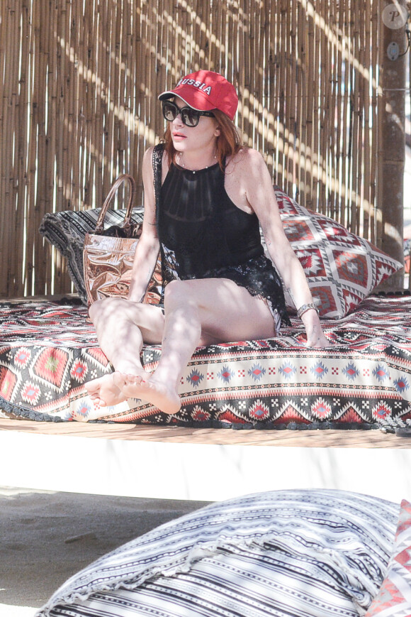 Lindsay Lohan dans son club de Mykonos le 16 juin 2018.