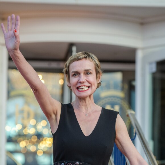 La présidente du jury Sandrine Bonnaire lors de l'ouverture de la 33e édition du festival du film romantique de Cabourg, France, le 13 juin 2019. © Giancarlo Gorassini/Bestimage