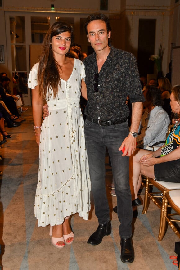 Eloïse Valli et Anthony Delon au défilé Kithe Brewster à l'hôtel Lutetia. Paris, le 3 juillet 2019.