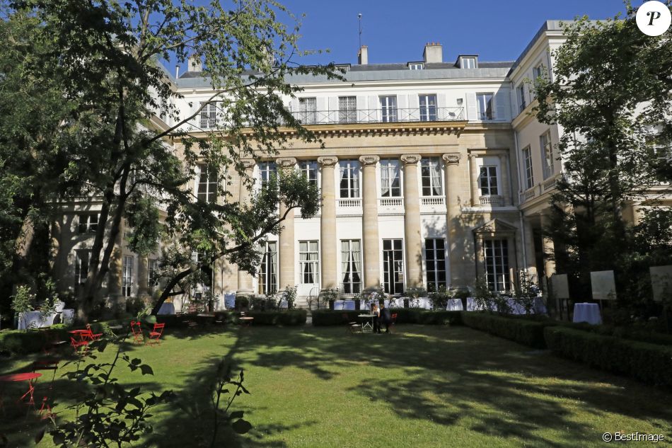 Diner De Gala Du Comite Francais Pour La Sauvegarde De Venise A L Hotel De Galliffet Siege De L Institut Culturel Italien Paris Le 4 Juillet 2019 C Marc Auss Purepeople