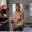 Shay Mitchell est enceinte ! Elle dévoile les premières images de la série qui va suivre sa grossesse  Presque Prête.  Juin 2019.
