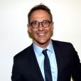 Julien Courbet lors de la 14ème édition du Charity Day dans la salle des marchés de la société de courtage Aure BGC au profit des 7 associations participantes à Paris; France, le 11 septembre 2018. Pendant toute cette journée de Charity Day, une cinquantaine de célébrités va se relayer dans les salles des marchés de la société Aurel BGC pour passer des ordres de bourse. Chaperonnés et conseillés par des brokers professionnels, leur but sera d'augmenter le volume des transactions. L'enjeu étant de générer un maximum de chiffre d'affaire puisque l'intégralité des revenus perçus ce jour là sera reversé aux 7 associations participantes. Ce rendez-vous est organisé le 11 septembre car 658 collaborateurs du groupe ont péri dans les attentats contre les twins towers à New York en 2001. © Veeren/Bestimage
