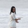 Exclusif - Kendall Jenner en pleine séance photo sur une plage à Malibu, le 15 décembre 2018