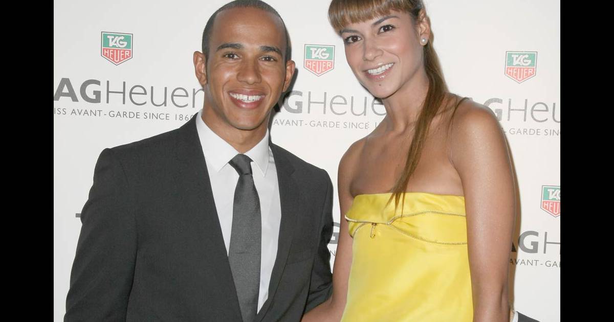 Lewis Hamilton Et Catalina Denis A L Occasion De La Presentation