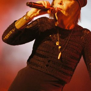 Brigitte Fontaine au Théâtre du Trianon à Paris, le 1er février 2012.