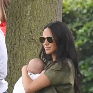 Meghan Markle et son fils Archie au King Power Royal Charity Polo Day à Wokingham, le 10 juillet 2019.