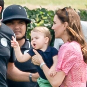 Catherine (Kate) Middleton, duchesse de Cambridge et le prince Louis de Cambridge lors d'un match de polo de bienfaisance King Power Royal Charity Polo Day à Wokinghan, comté de Berkshire, Royaume Uni, le 10 juillet 2019.