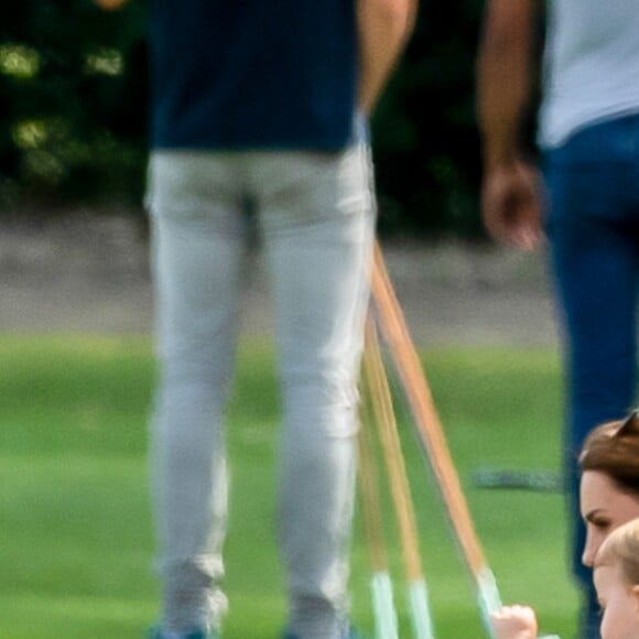 Catherine (Kate) Middleton, duchesse de Cambridge et le prince Louis de Cambridge lors d'un match de polo de bienfaisance King Power Royal Charity Polo Day à Wokinghan, comté de Berkshire, Royaume Uni, le 10 juillet 2019.