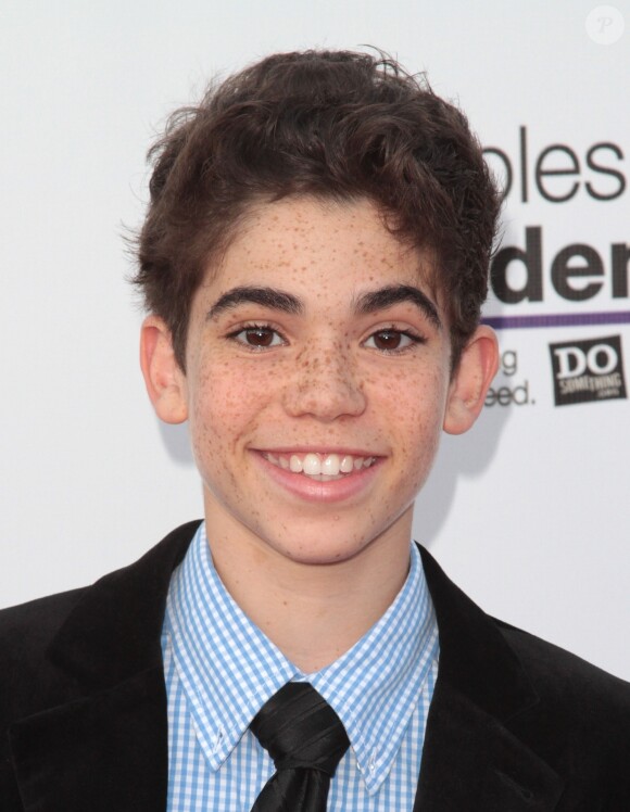 Info - Cameron Boyce est mort à l'âge de 20 ans, le 7 juillet 2019. Info - Cameron Boyce died at the age of 20 on July 7, 2019.