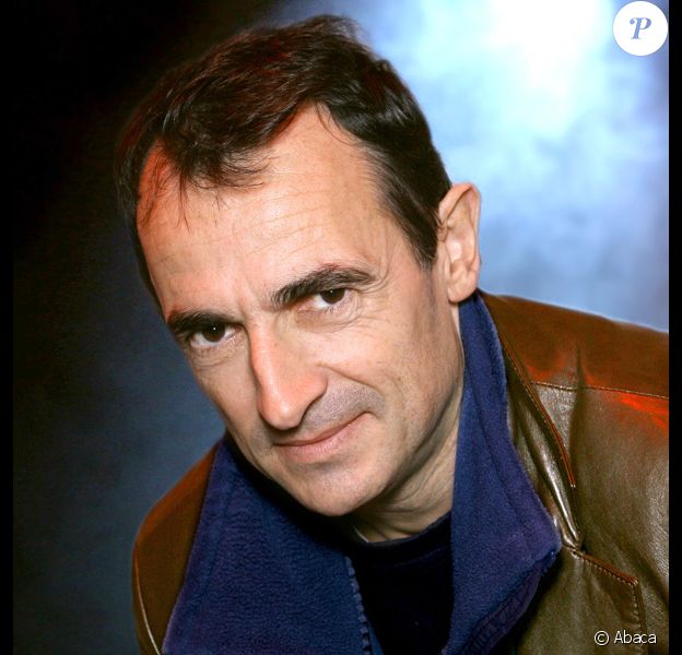Albert Dupontel bientôt dans la peau d'un chef du GIGN - Purepeople