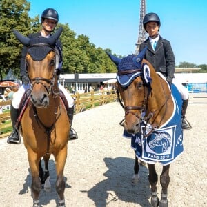 Exclusif - Félicité Herzog pose avec son fils Louis Weinberg Herzog, vainqueur du Prix Joone lors du Longines Paris Eiffel Jumping au Champ de Mars à Paris, France, le 6 juillet 2019. © Pierre Perusseau/Bestimage  Exclusive - For Germany please call for price - No web en Suisse / Belgique Longines Paris Eiffel Jumping at the Champ de Mars in Paris, France, on July 6th, 2019.06/07/2019 - Paris