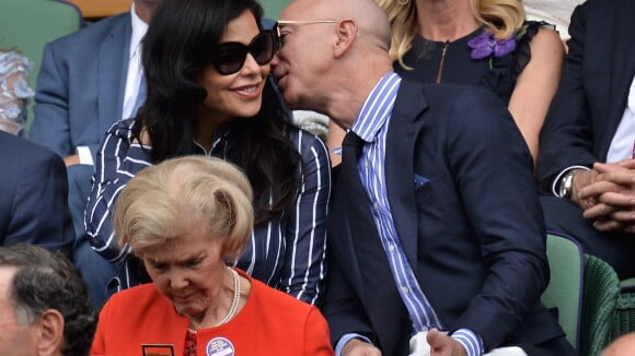 Jeff Bezos : Le patron d'Amazon et sa maîtresse très amoureux à Wimbledon