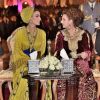 La princesse Lalla Salma du Maroc (à droite) avec la Sheikha Moza bint Nasser Al Missned le 7 mai 2016 lors de l'ouverture du Festival mondial de musique sacrée à Fez.