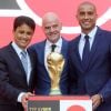 Bebeto, Gianni Infantino, président de la FIFA et David Trezeguet - Cérémonie de présentation du trophée de la coupe du monde 2018 au Stade Luzhniki à Moscou le 9 septembre 2017.