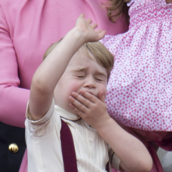 Le prince George - La famille royale d'Angleterre au palais de Buckingham pour assister à la parade "Trooping The Colour" à Londres le 17 juin 2017.