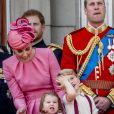 Le prince Harry, Catherine Kate Middleton, duchesse de Cambridge, la princesse Charlotte, le prince George et le prince William, duc de Cambridge - La famille royale d'Angleterre au balcon du palais de Buckingham pour assister à la parade "Trooping The Colour" à Londres le 17 juin 2017.