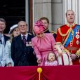 La reine Elisabeth II d'Angleterre, le prince Philip, duc d'Edimbourg, Catherine Kate Middleton, duchesse de Cambridge, la princesse Charlotte, le prince George et le prince William, duc de Cambridge - La famille royale d'Angleterre au balcon du palais de Buckingham pour assister à la parade "Trooping The Colour" à Londres le 17 juin 2017.