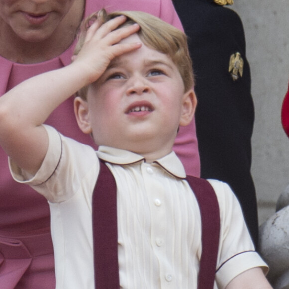 Le prince George - La famille royale d'Angleterre au palais de Buckingham pour assister à la parade "Trooping The Colour" à Londres le 17 juin 2017.