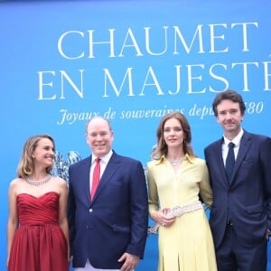 Stéphane Bern, Natalie Portman, le prince Albert II de Monaco, Natalia Vodianova et son compagnon Antoine Arnault, Jean-Marc Mansvelt (directeur général de Chaumet International) - Inauguration de l'exposition "Chaumet en Majesté- Joyaux de souveraines depuis 1780" au Grimaldi Forum de Monaco le 11 juillet 2019. Après Pékin en 2017 et Tokyo en 2018, Chaumet met le cap sur la plus mythique des principautés et dévoile des pièces rares dont certaines sont exposées pour la première fois au public : pépites historiques ou joyaux spectaculaires, prêts de musées, de grandes familles ou de cours royales. © Sébastien Botella / Nice-Matin / Bestimage 11/07/2019 - MONACO