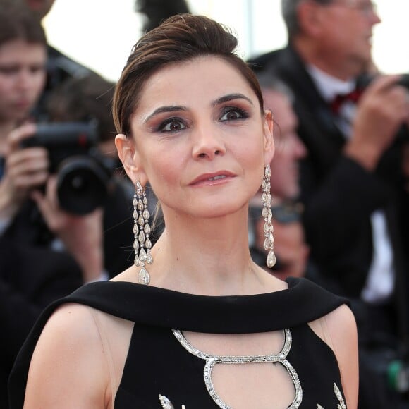 Info - Clotilde Courau et le prince de Savoie victimes d'un important cambriolage à Paris - Clotilde Courau (robe Georges Hobeika) - Montée des marches du film "The Meyerowitz Stories" lors du 70ème Festival International du Film de Cannes. Le 21 mai 2017. © Borde-Jacovides-Moreau / Bestimage