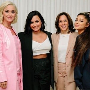 Katy Perry, Demi Lovato, la sénatrice américaine Kamala Harris et Ariana Grande assistent à une levée de fonds pour la campagne présidentielle de Kamala Harris. Juillet 2019.